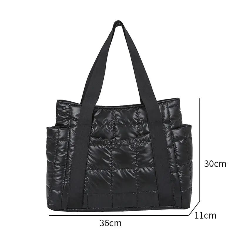 Timeless trend black handbags