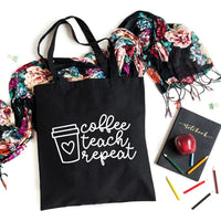 Thumbnail for Everyday elegance tote bag